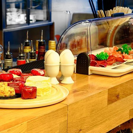Hotel My Way Zuerich Вализелен Екстериор снимка
