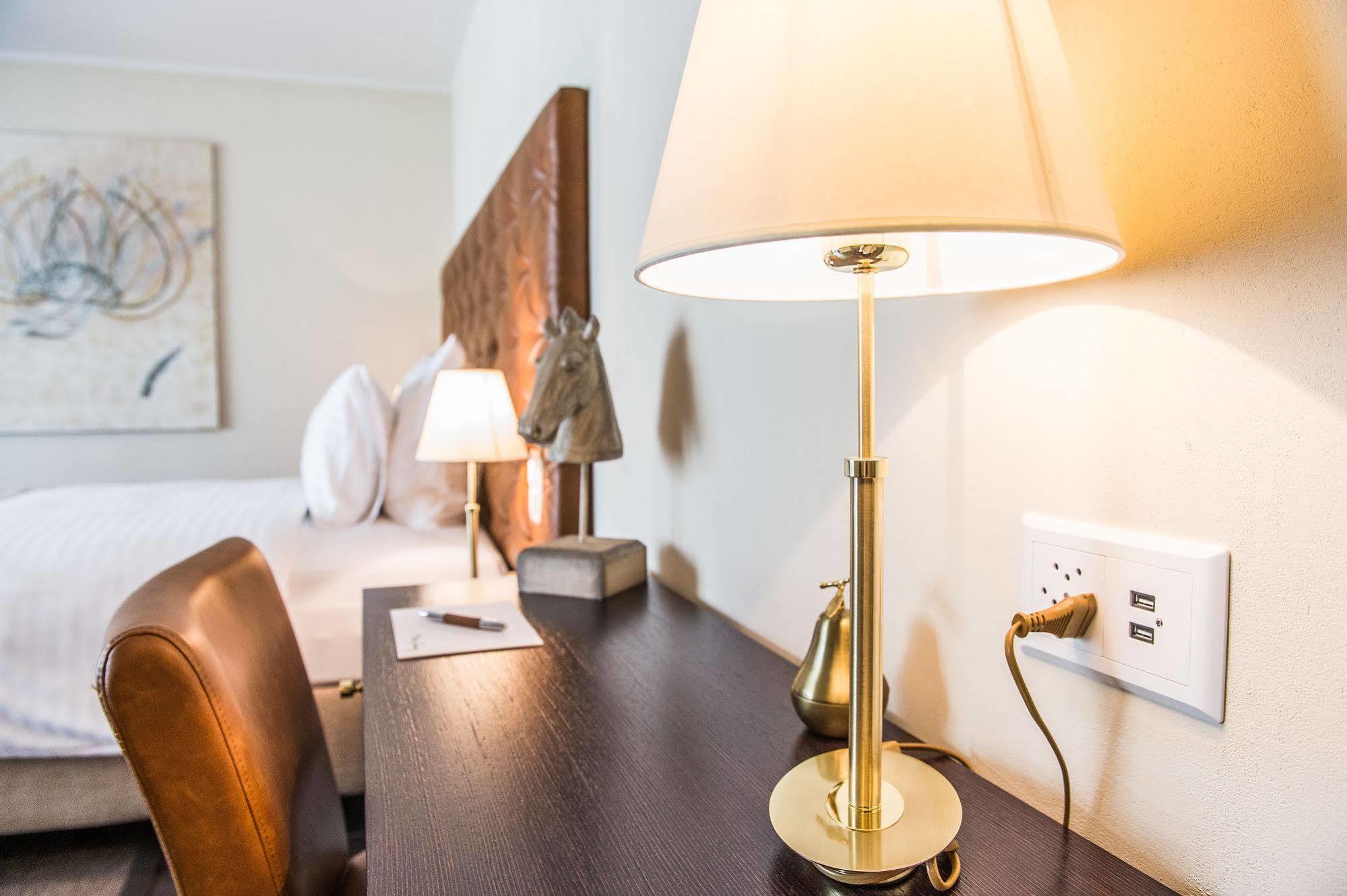 Hotel My Way Zuerich Вализелен Екстериор снимка