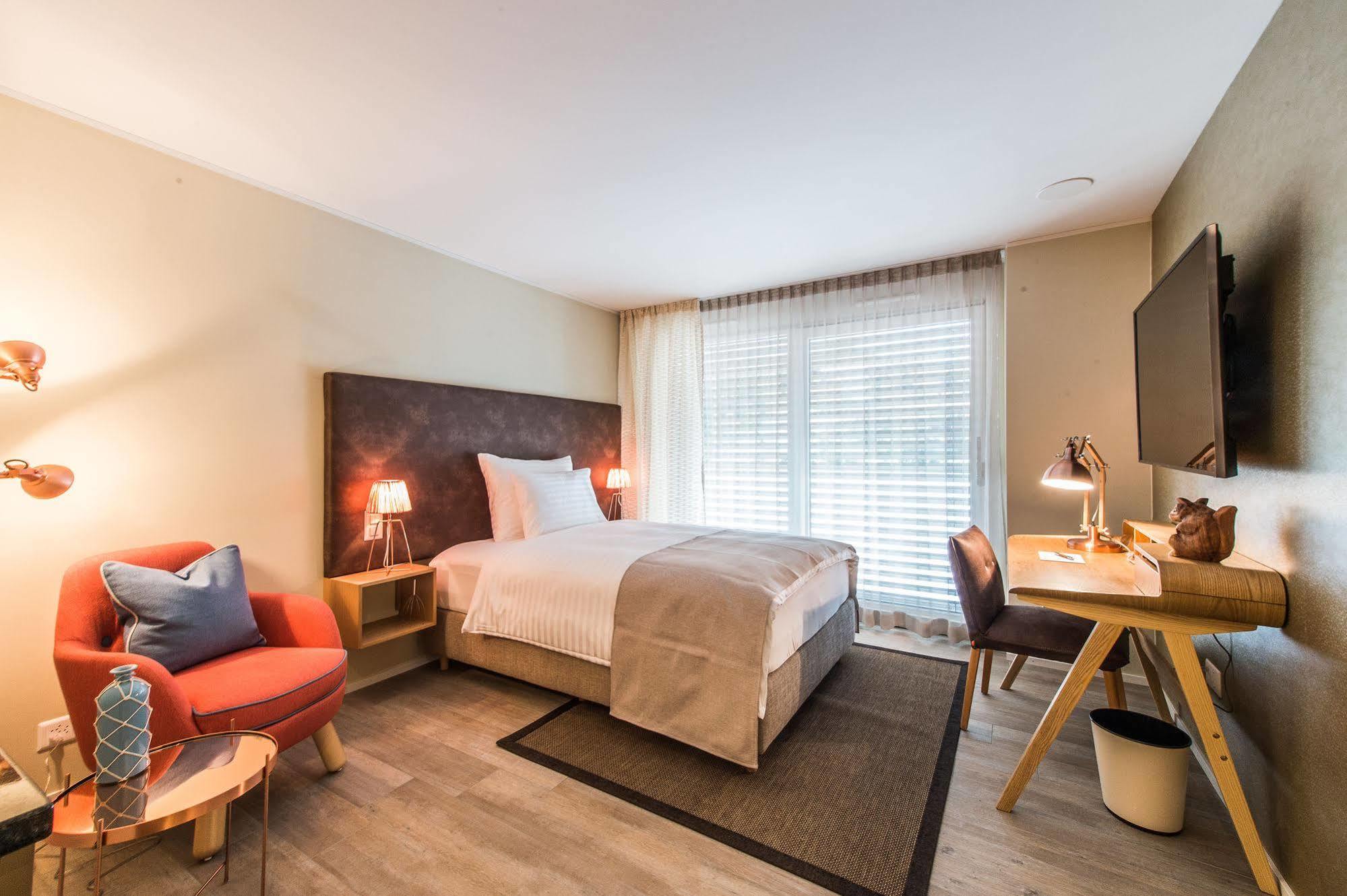 Hotel My Way Zuerich Вализелен Екстериор снимка