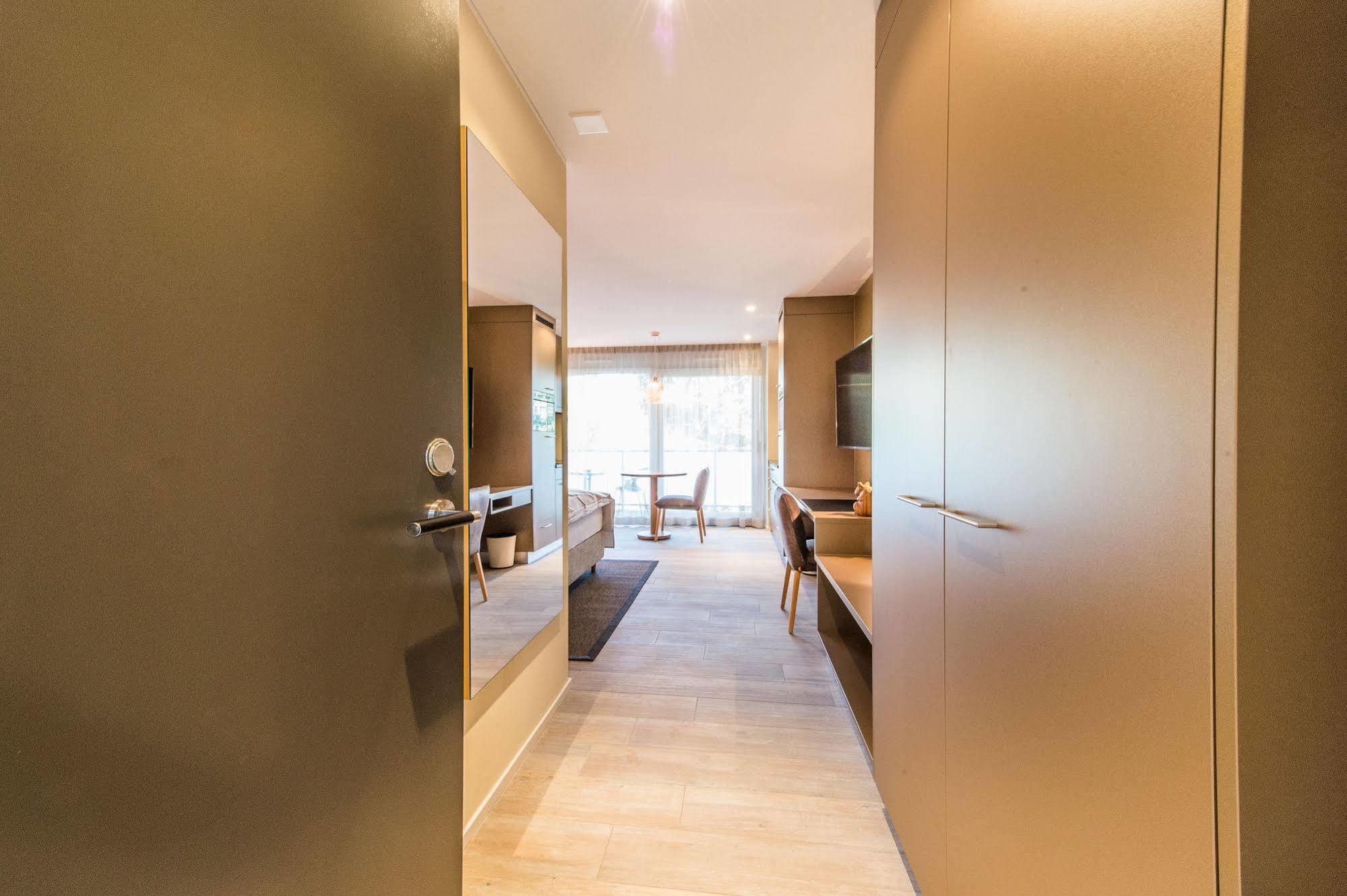 Hotel My Way Zuerich Вализелен Екстериор снимка