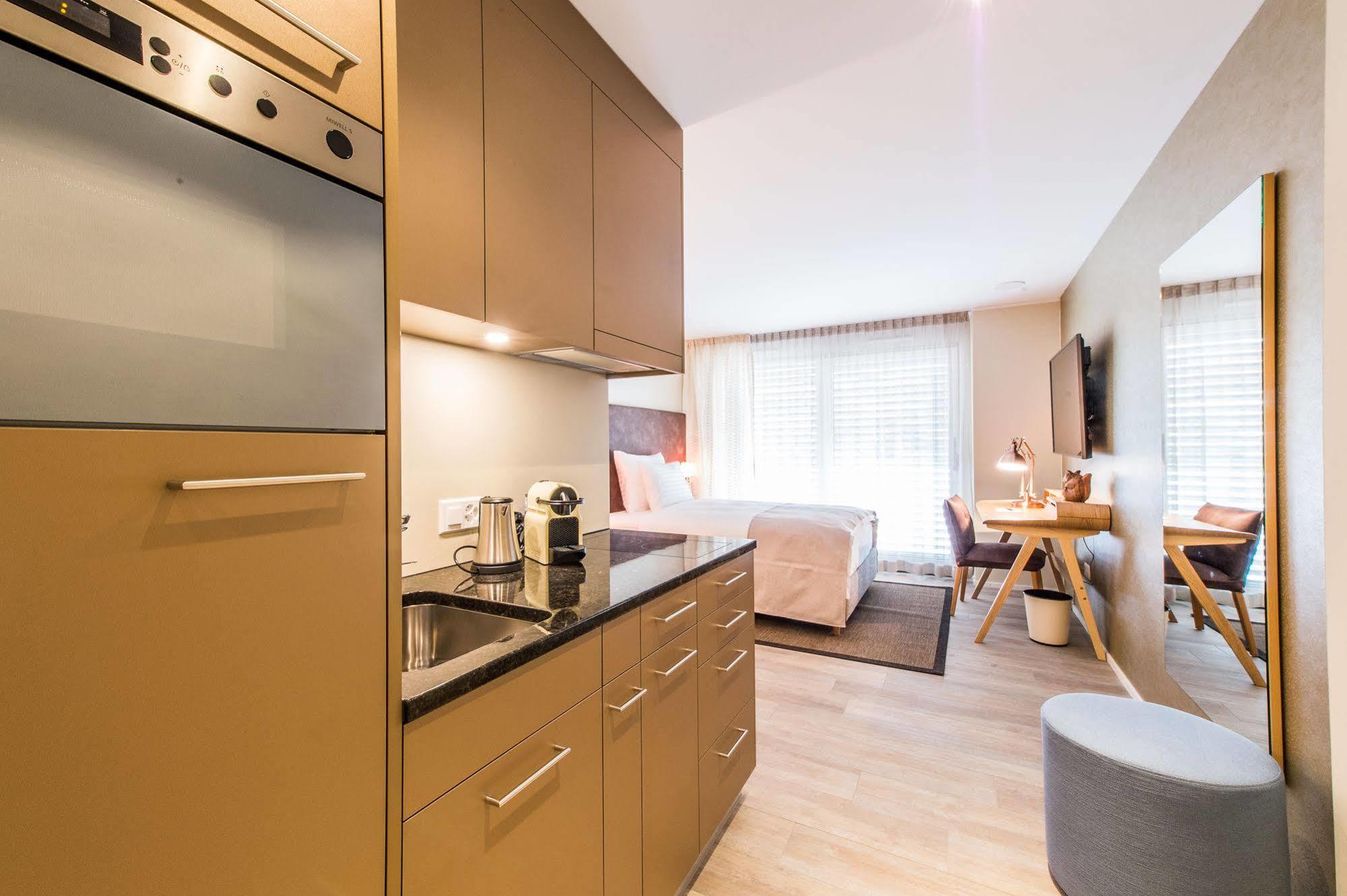 Hotel My Way Zuerich Вализелен Екстериор снимка