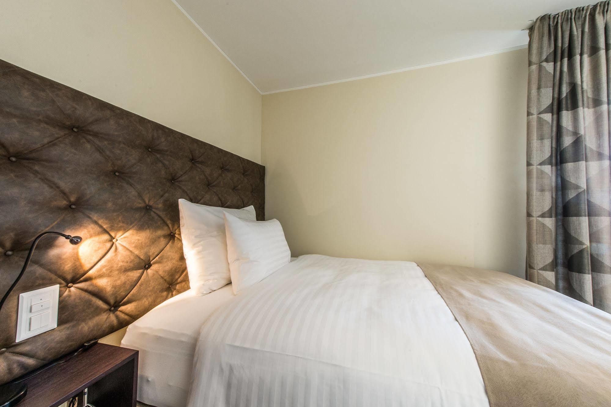 Hotel My Way Zuerich Вализелен Екстериор снимка