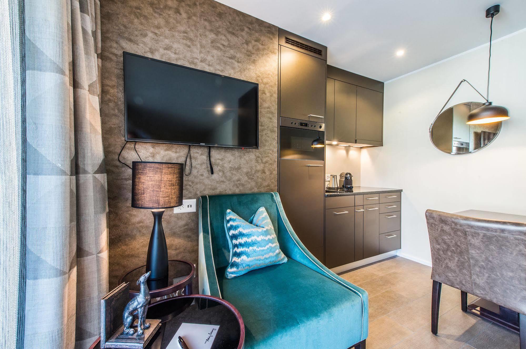 Hotel My Way Zuerich Вализелен Екстериор снимка